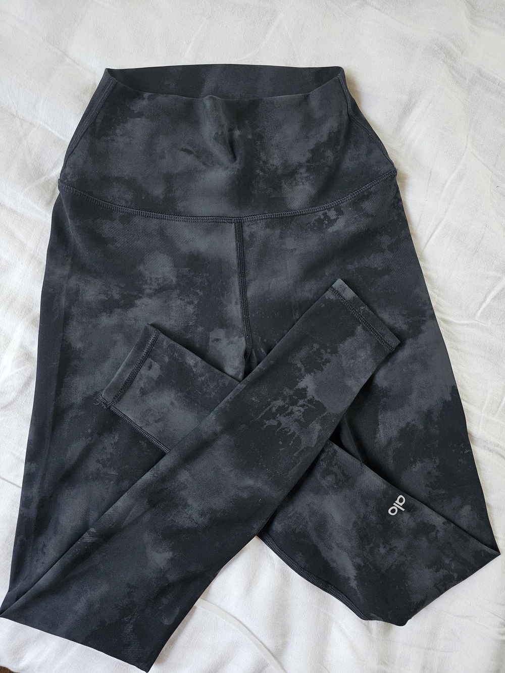 ALO Yoga Black Marble High-Rise Leggings